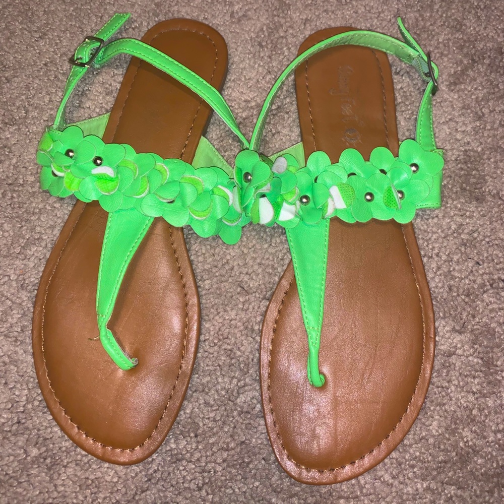 Flower sandals